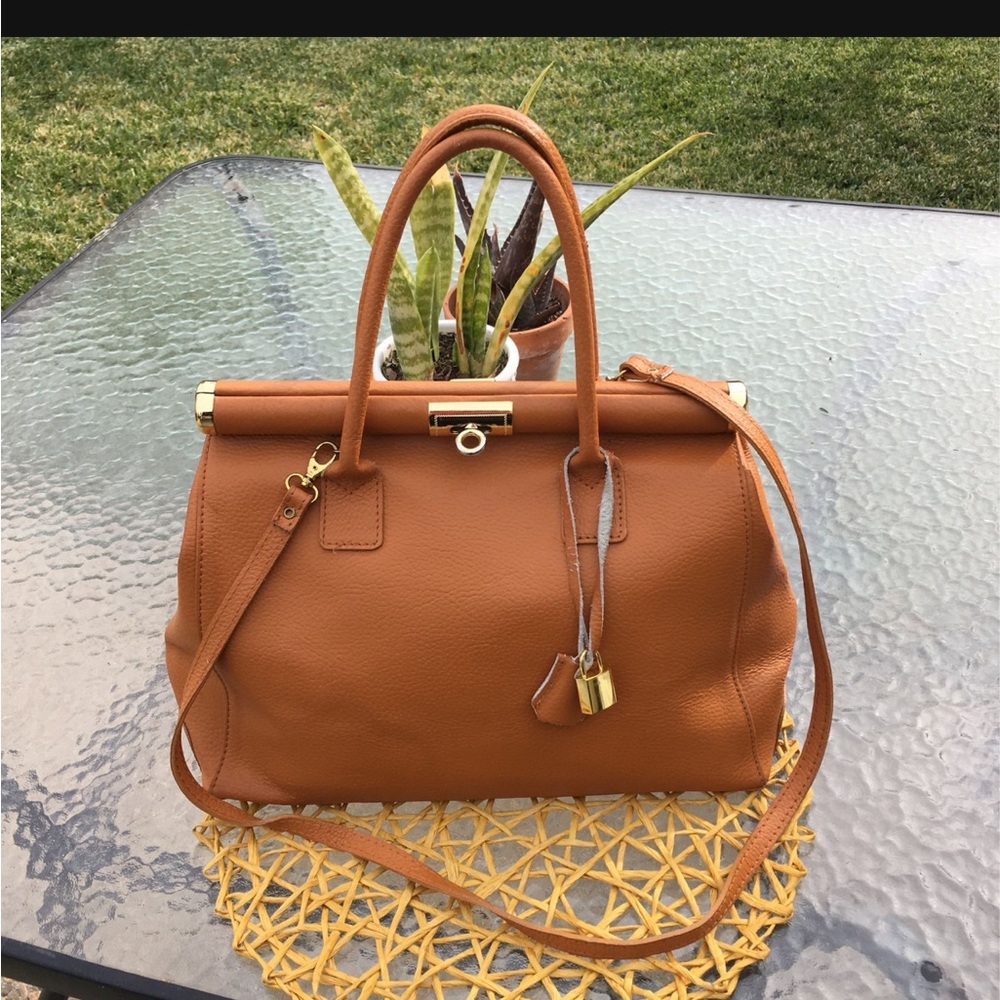 Carmelo Leather Purse